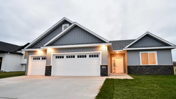 $439,900 | 106 Fairway Street, Zumbrota, MN 55992