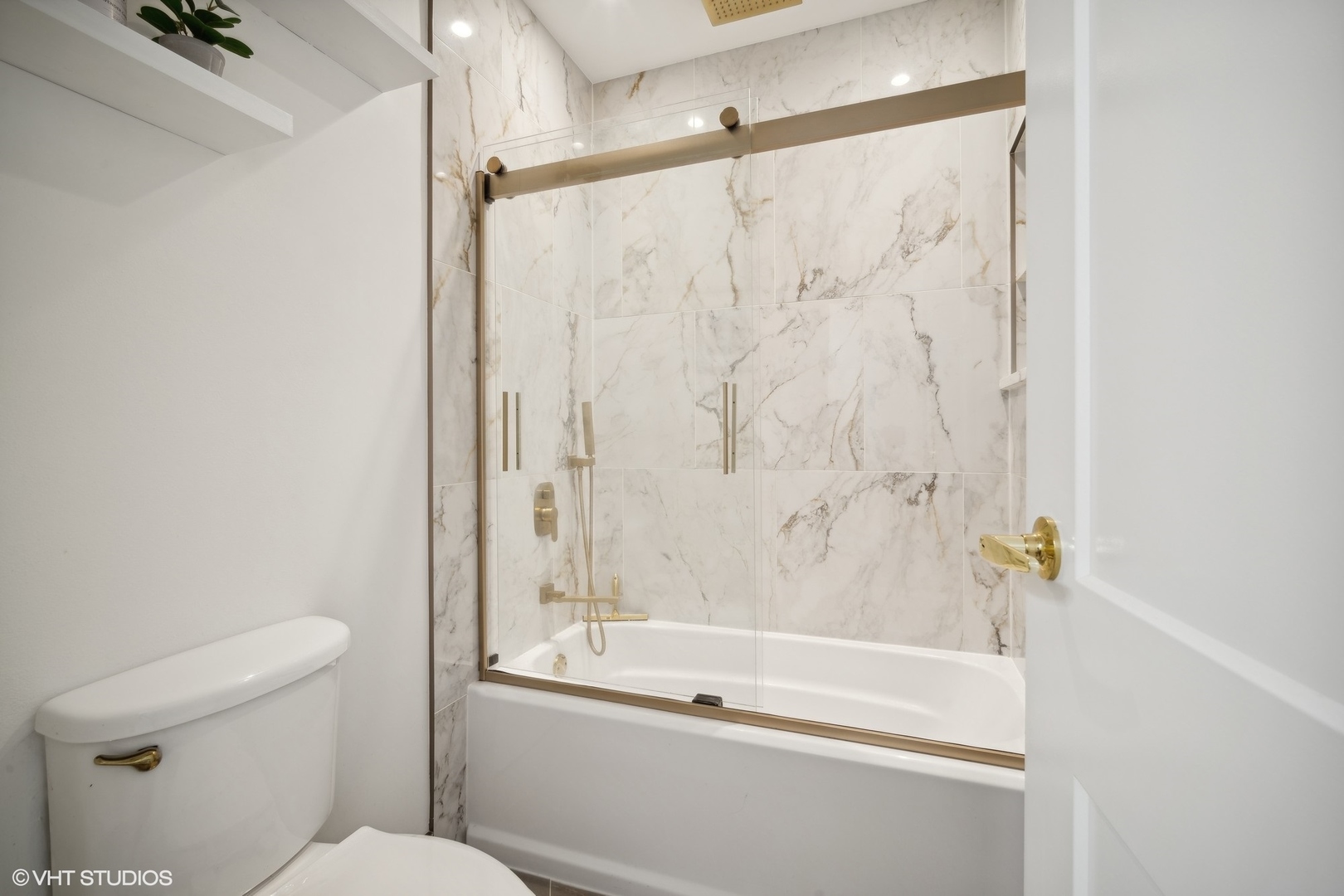1733 West Irving Park Road, Unit 311 Chicago, IL 60613 - Photo 24 of 28 Gallery Image 24