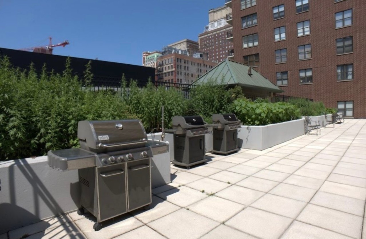 41 East 8th Street, Unit 1805 Chicago, IL 60605 - Photo 30 of 33 a view of an outdoor space with sitting space