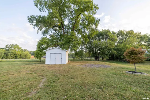 $145,000 | 325 East Columbus Street, Columbus, IL 62320