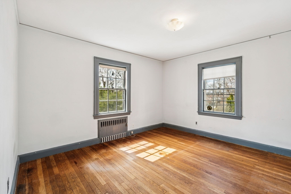 160 Cedar Avenue Arlington, MA 02476 - Photo 12 of 29