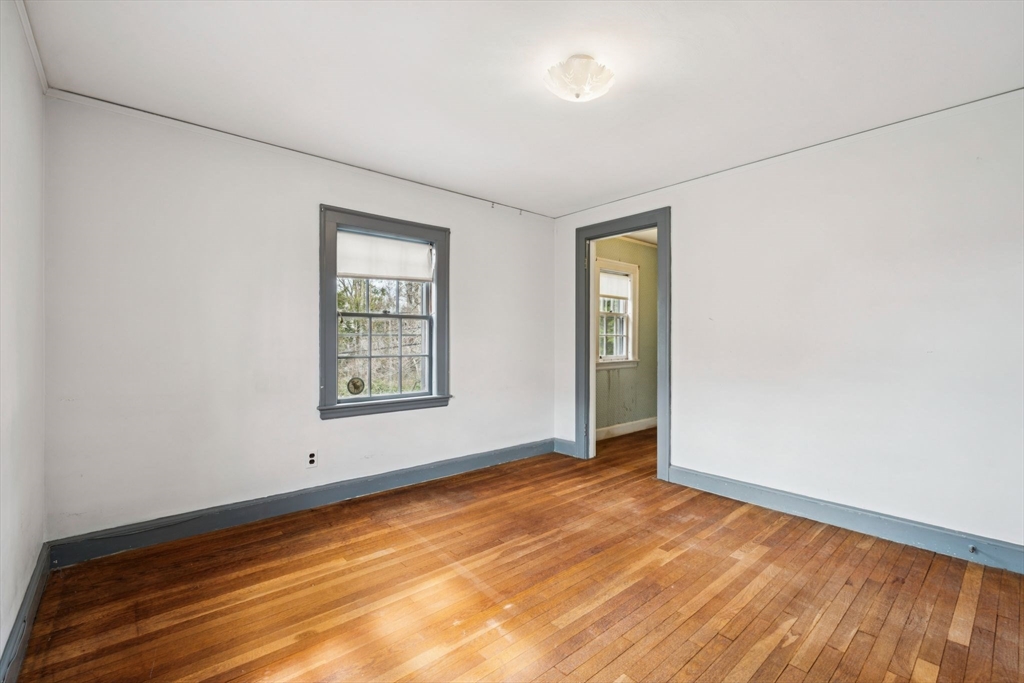 160 Cedar Avenue Arlington, MA 02476 - Photo 13 of 29
