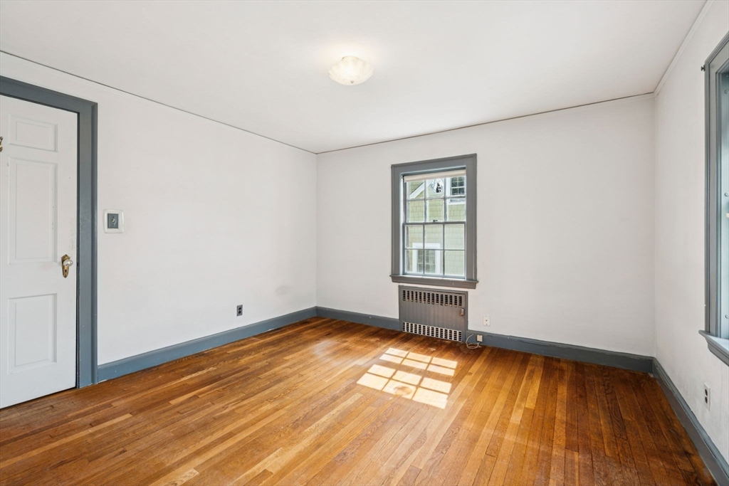 160 Cedar Avenue Arlington, MA 02476 - Photo 14 of 29