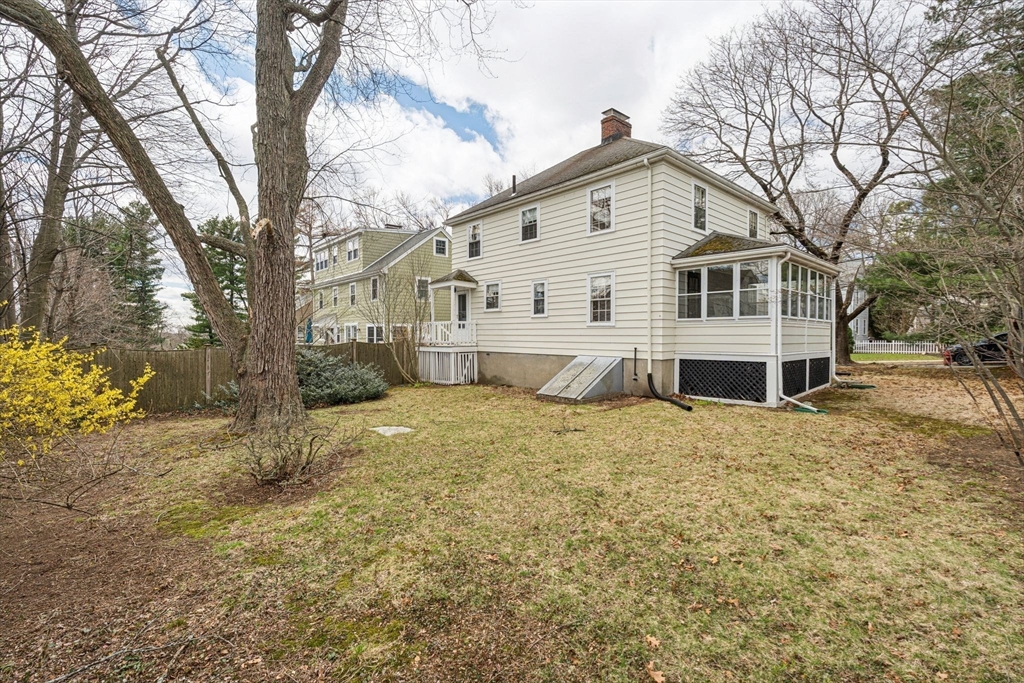 160 Cedar Avenue Arlington, MA 02476 - Photo 25 of 29