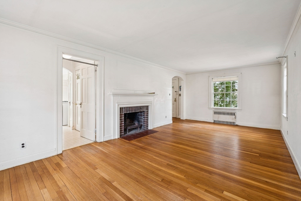 160 Cedar Avenue Arlington, MA 02476 - Photo 3 of 29