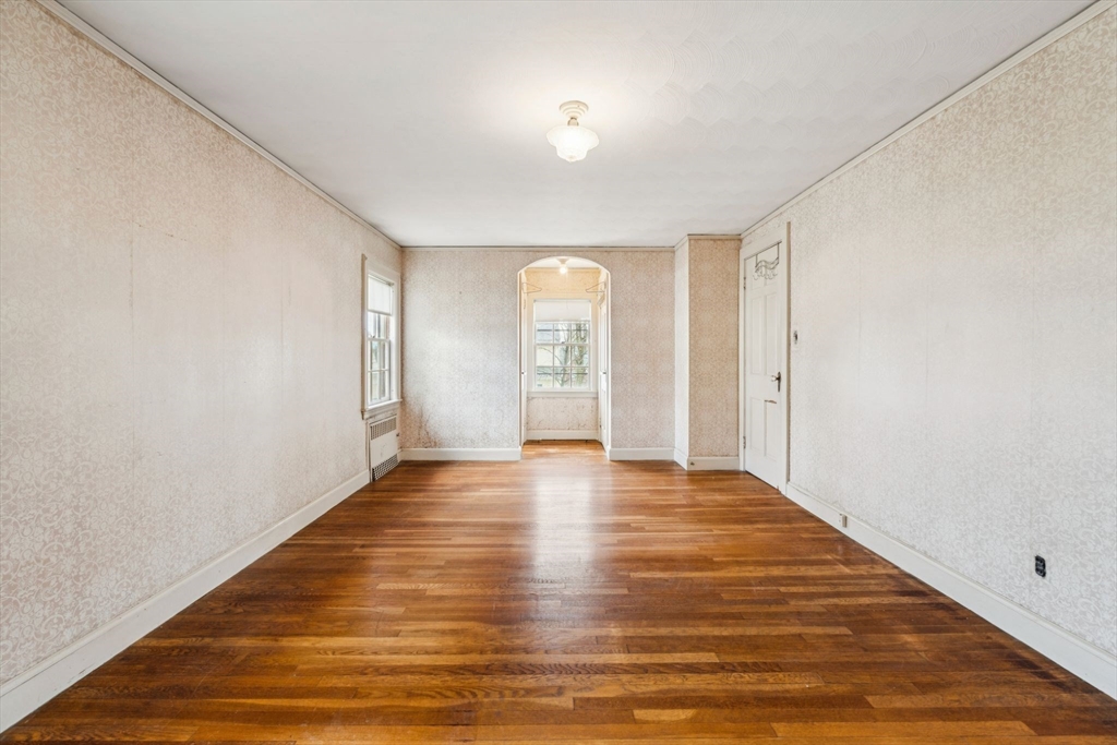 160 Cedar Avenue Arlington, MA 02476 - Photo 9 of 29