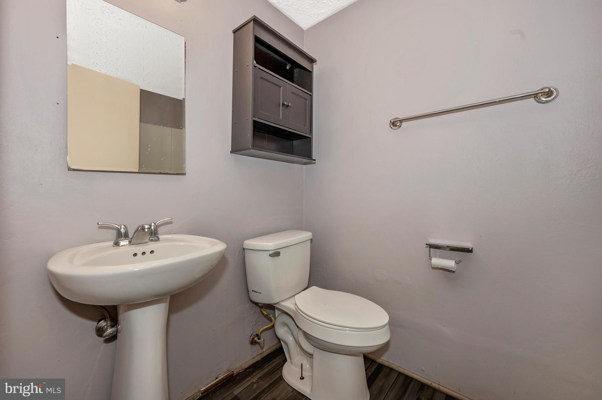 999 Heather Ridge Drive, Unit 2H Frederick, MD 21702 - Photo 32 of 44 Bathroom