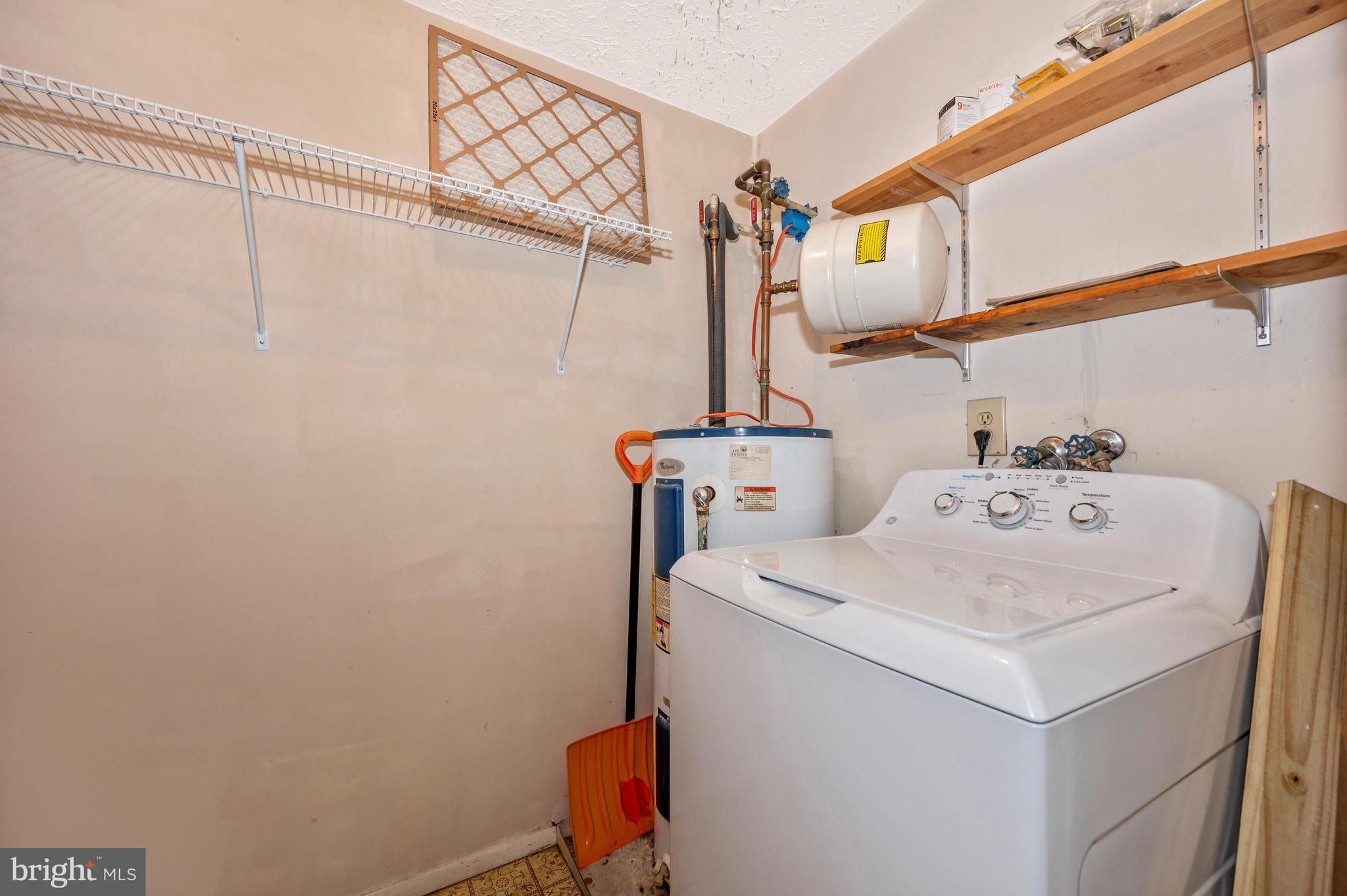 999 Heather Ridge Drive, Unit 2H Frederick, MD 21702 - Photo 36 of 44 Laundry Room