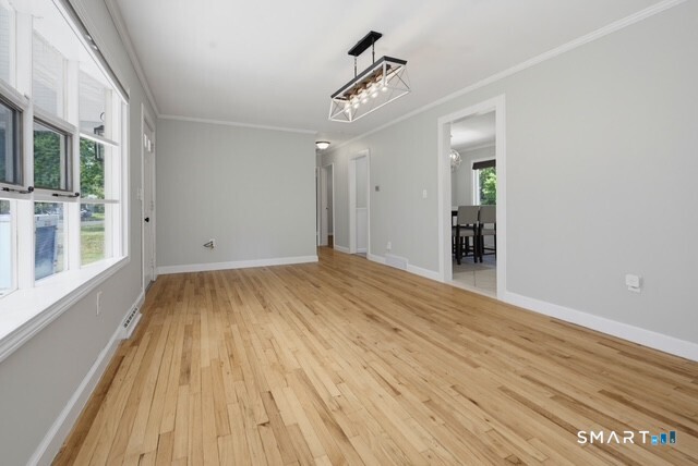 16 Crestview Terrace Wallingford, CT 06492 - Photo 8 of 33