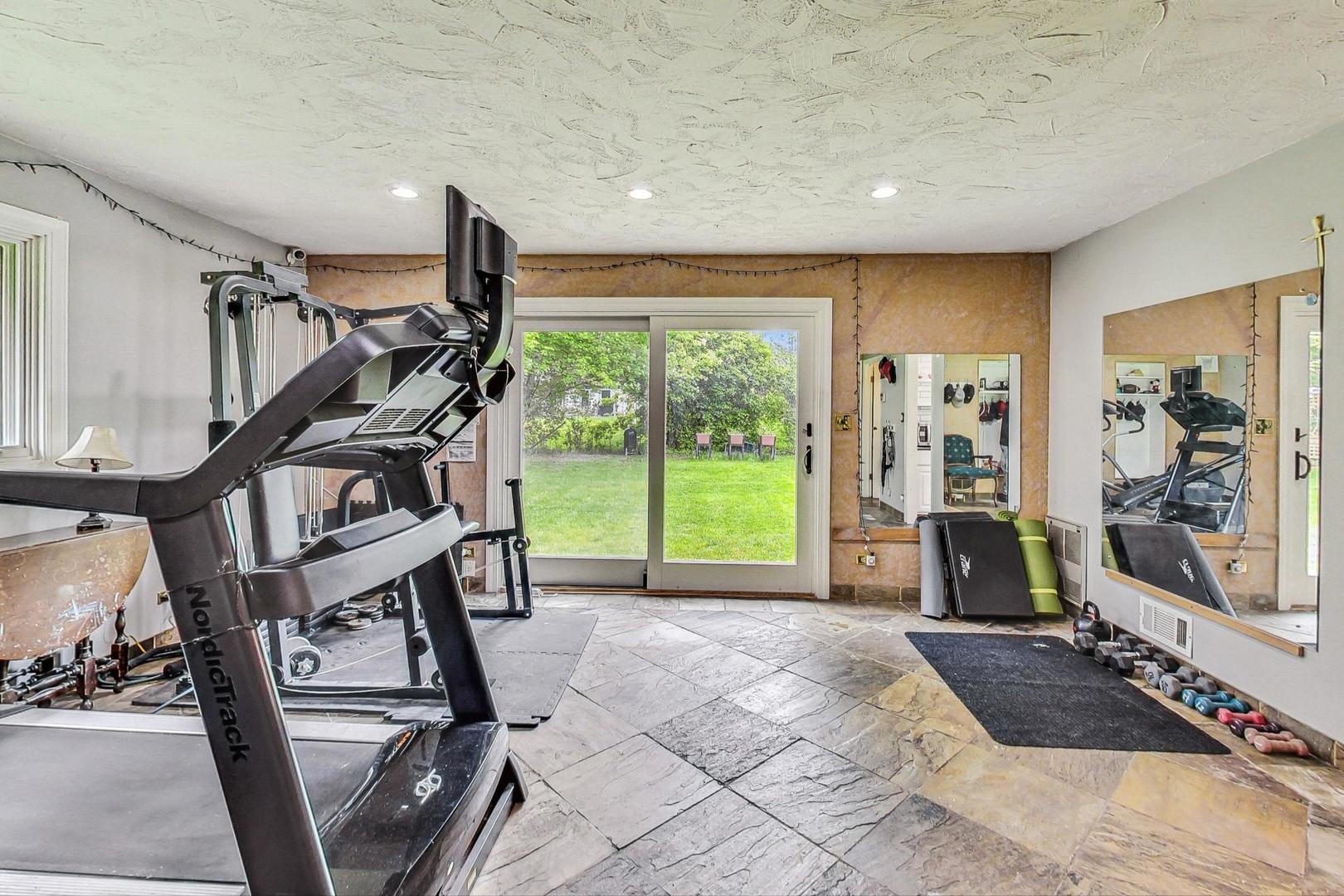 2 Norris Drive Burr Ridge, IL 60527 - Photo 18 of 54 Gallery Image 18