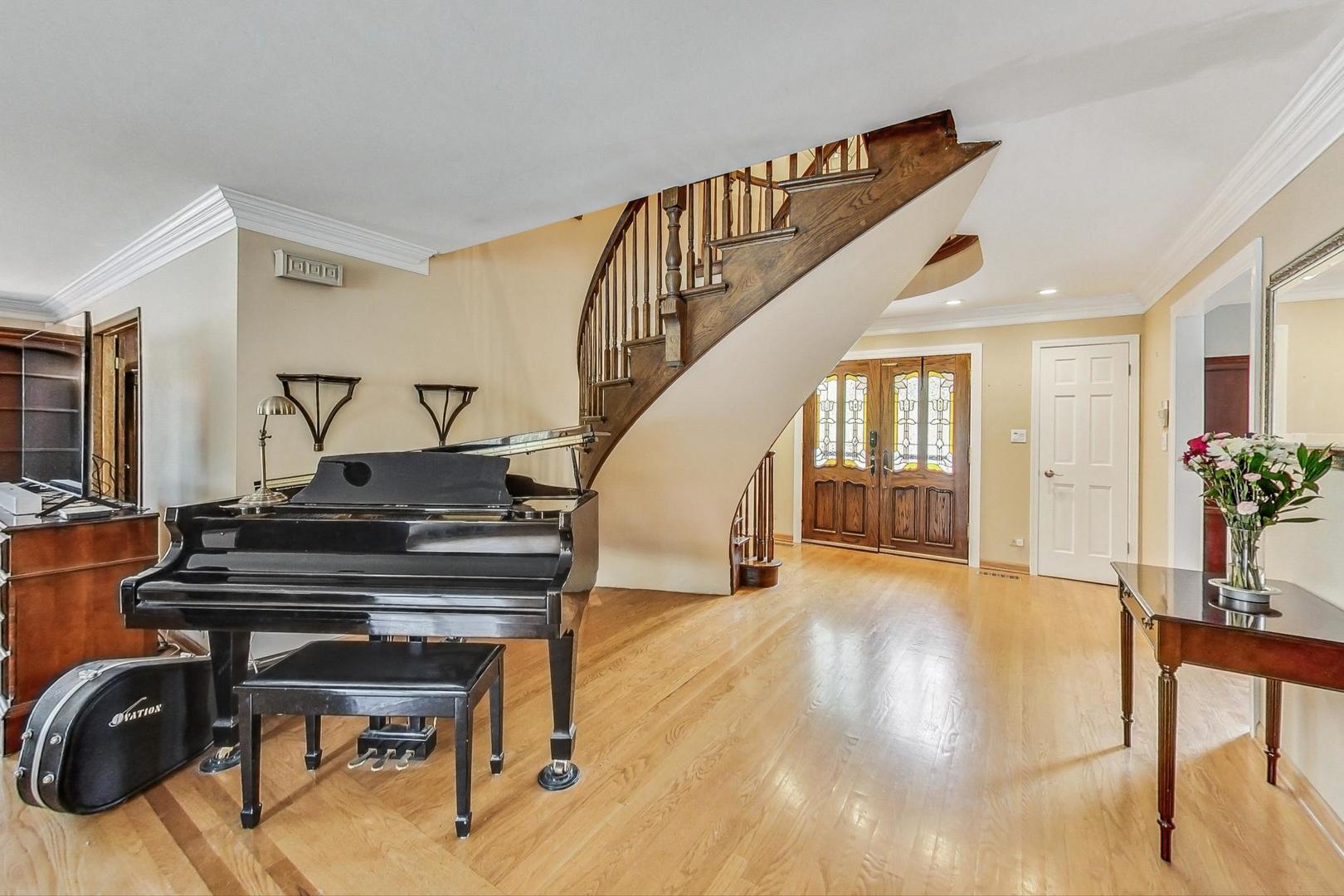 2 Norris Drive Burr Ridge, IL 60527 - Photo 4 of 54 Gallery Image 4