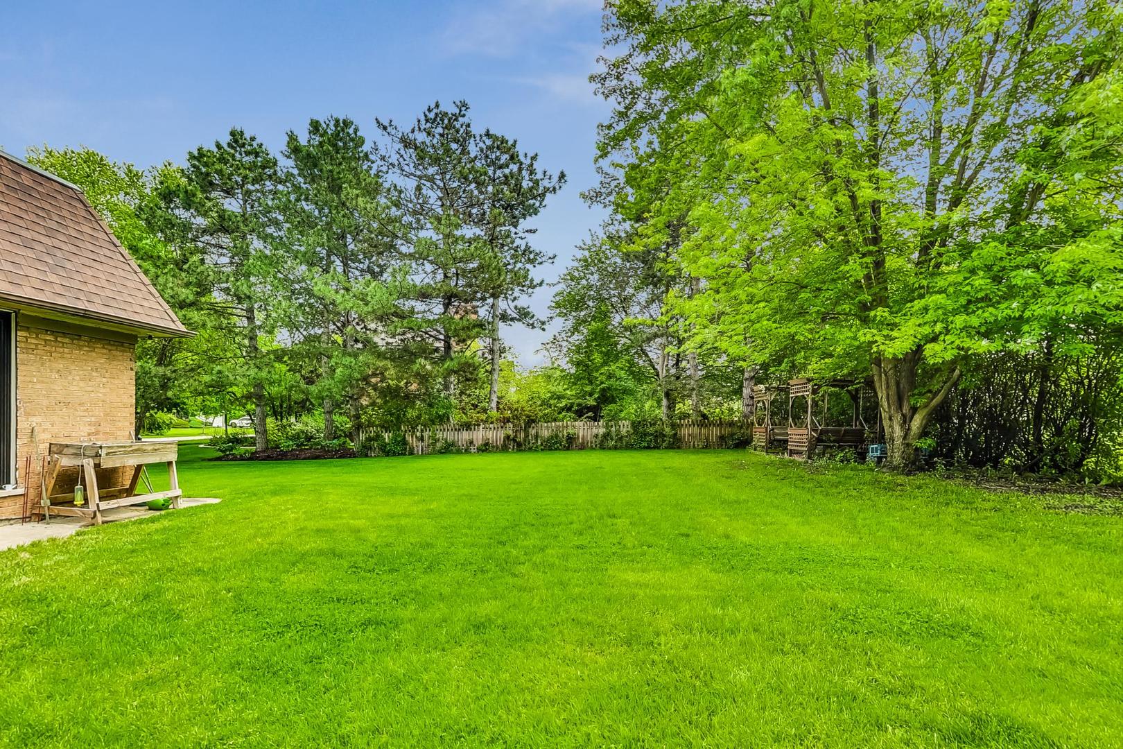 2 Norris Drive Burr Ridge, IL 60527 - Photo 51 of 54 Gallery Image 51