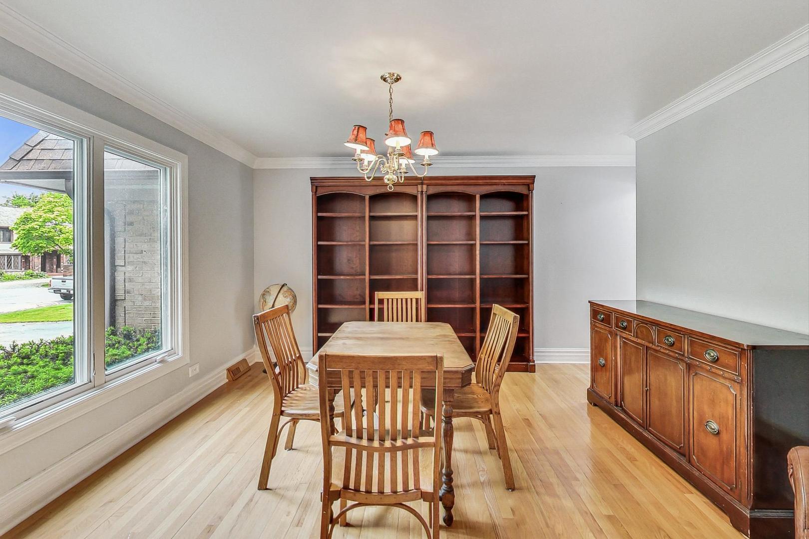 2 Norris Drive Burr Ridge, IL 60527 - Photo 9 of 54 Gallery Image 9