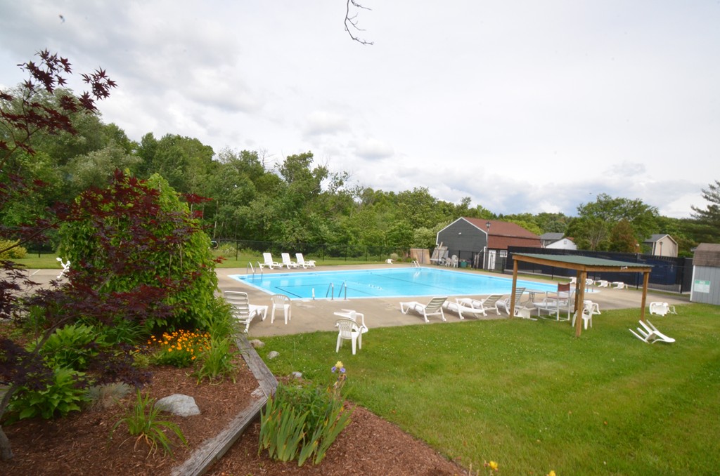 170 East Hadley Road, Unit 142 Amherst, MA 01002 - Photo 17 of 17 Gallery Image 17