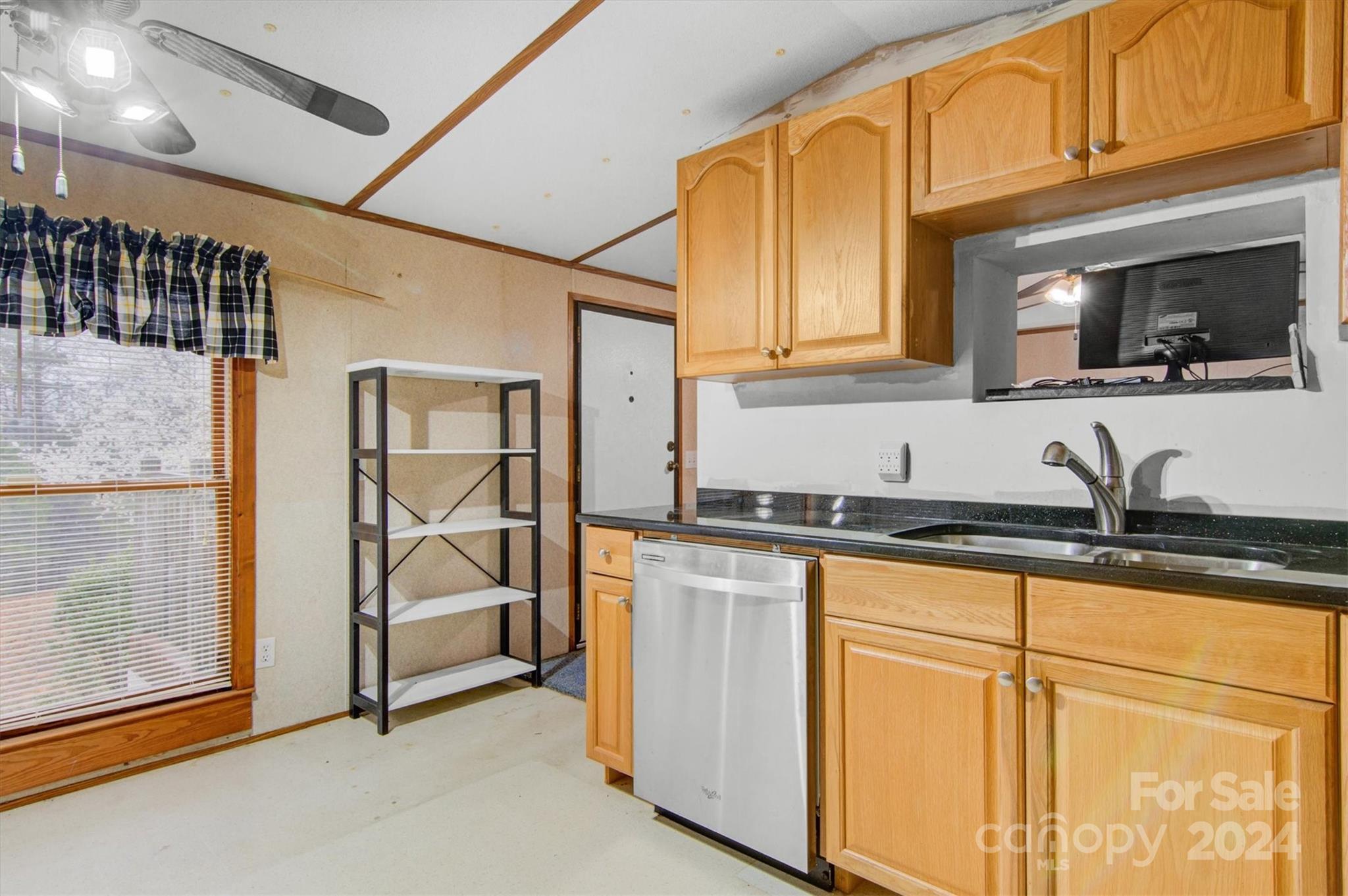 971 Airport Rhodhiss Road Hickory, NC 28601 - Photo 14 of 41 Gallery Image 14