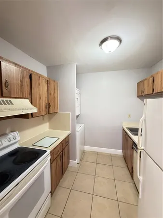 $204,000 | 440 East 23rd Street, Unit 1219, Hialeah, FL 33013