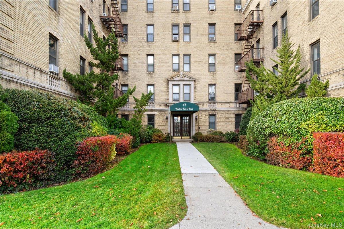43 Calton Road, Unit 4A New Rochelle, NY 10804 - Photo 1 of 22