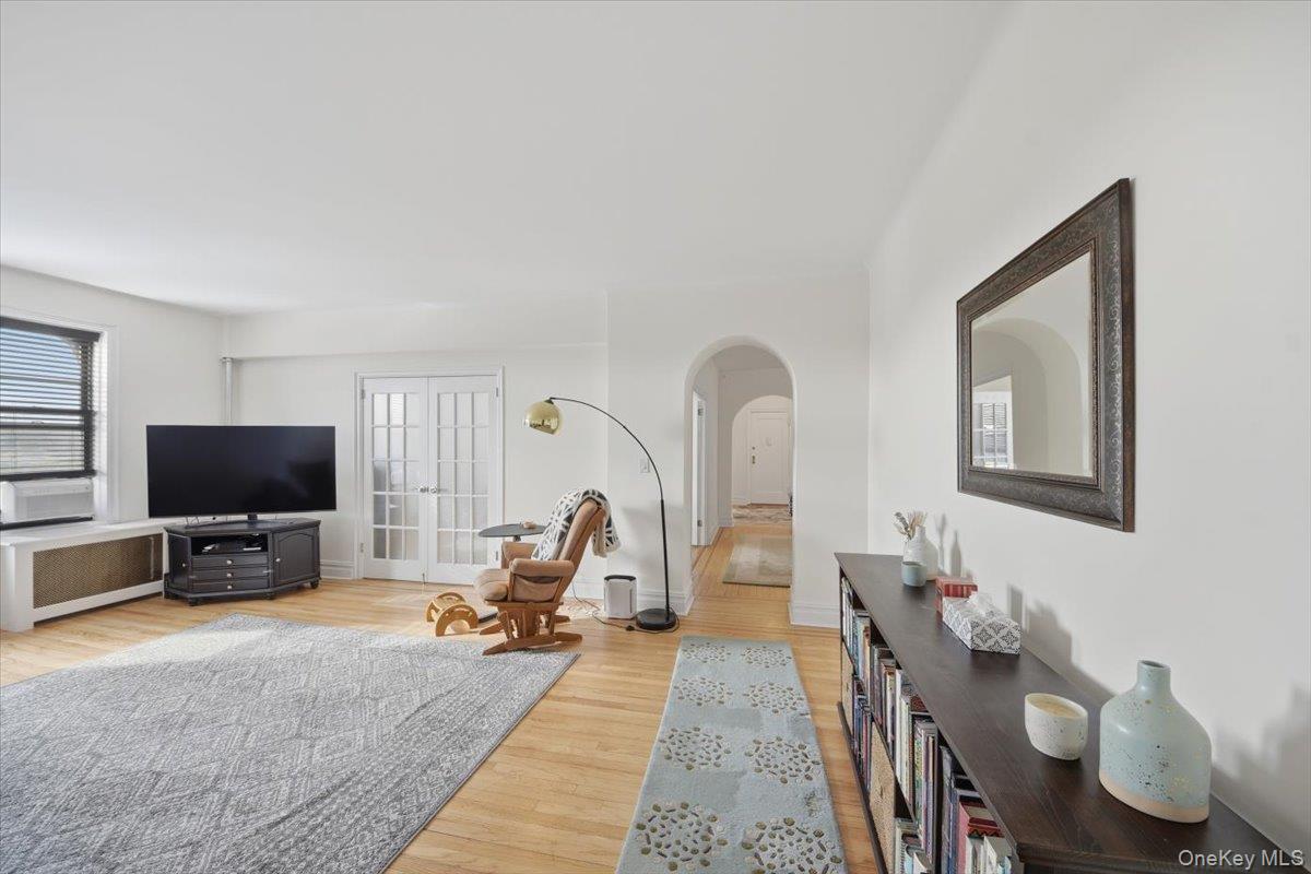 43 Calton Road, Unit 4A New Rochelle, NY 10804 - Photo 4 of 22