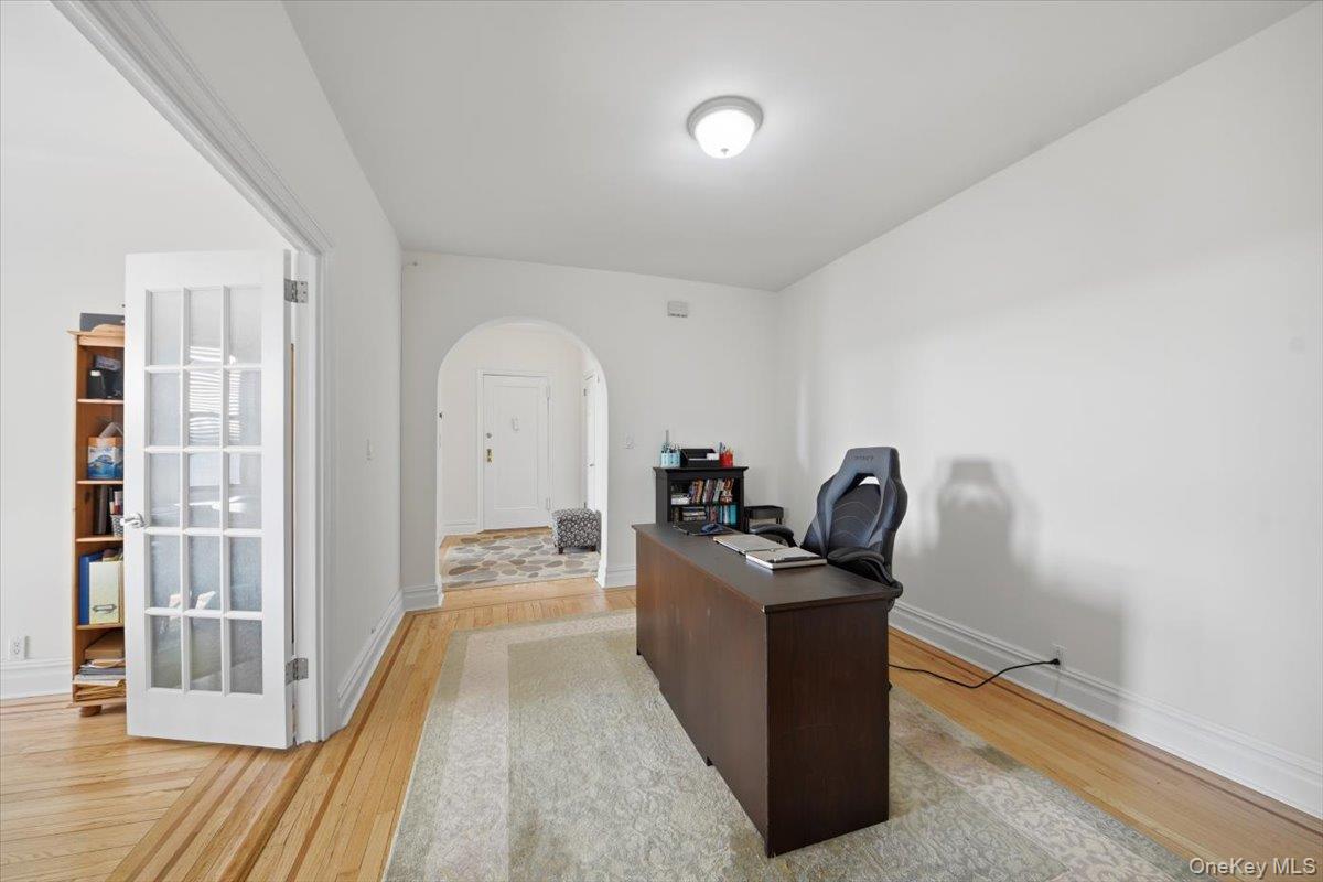 43 Calton Road, Unit 4A New Rochelle, NY 10804 - Photo 9 of 22