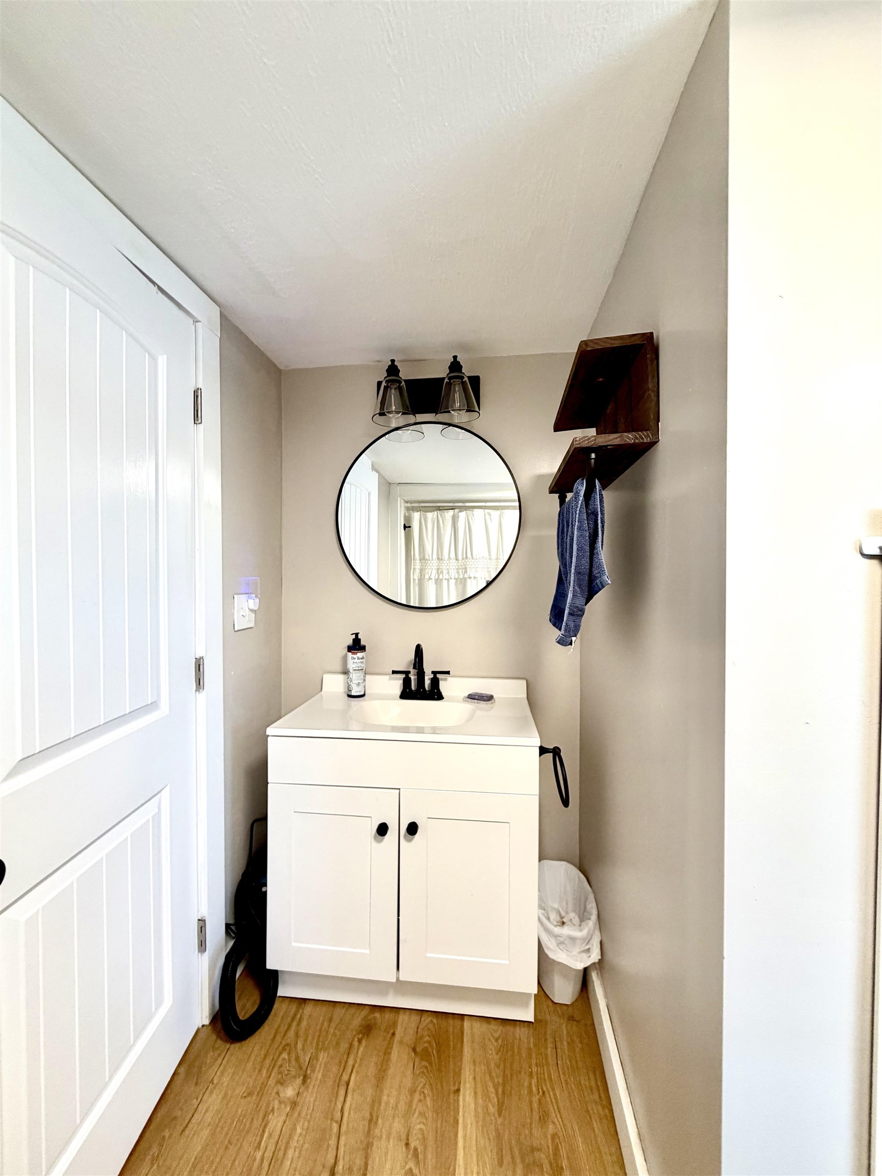 12 Lawn Avenue Rochester, NH 03867 - Photo 18 of 38