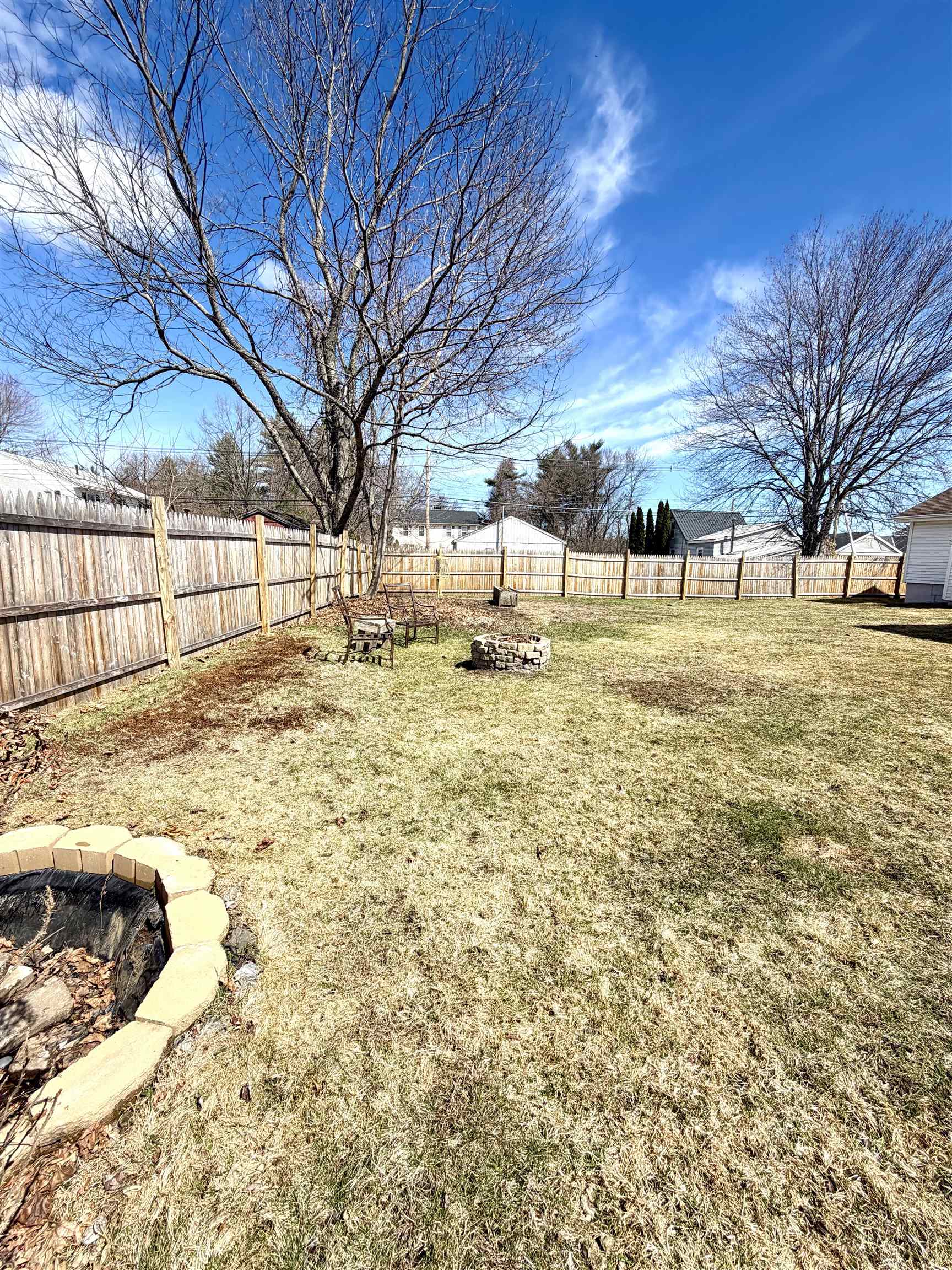 12 Lawn Avenue Rochester, NH 03867 - Photo 31 of 38