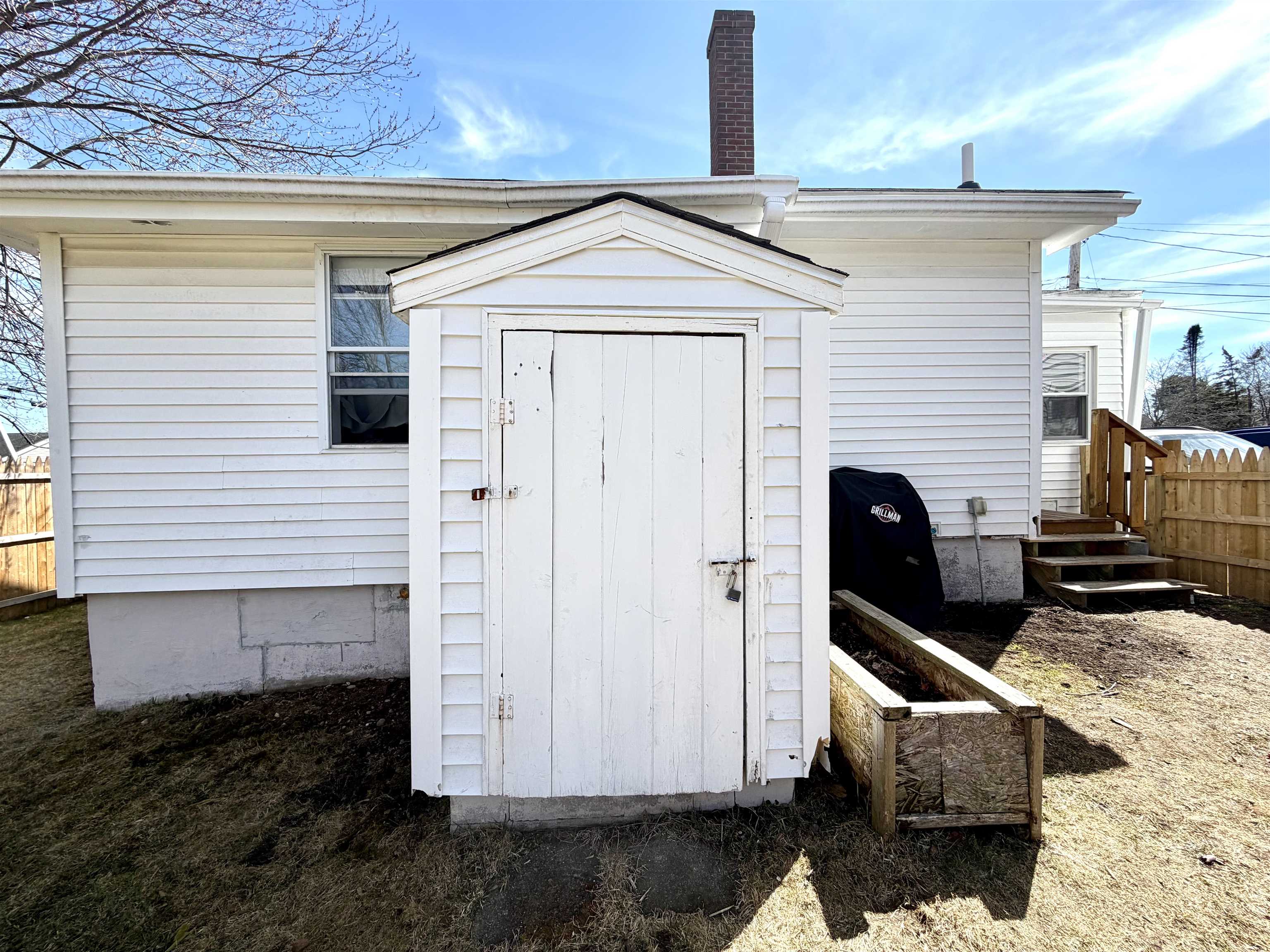 12 Lawn Avenue Rochester, NH 03867 - Photo 32 of 38