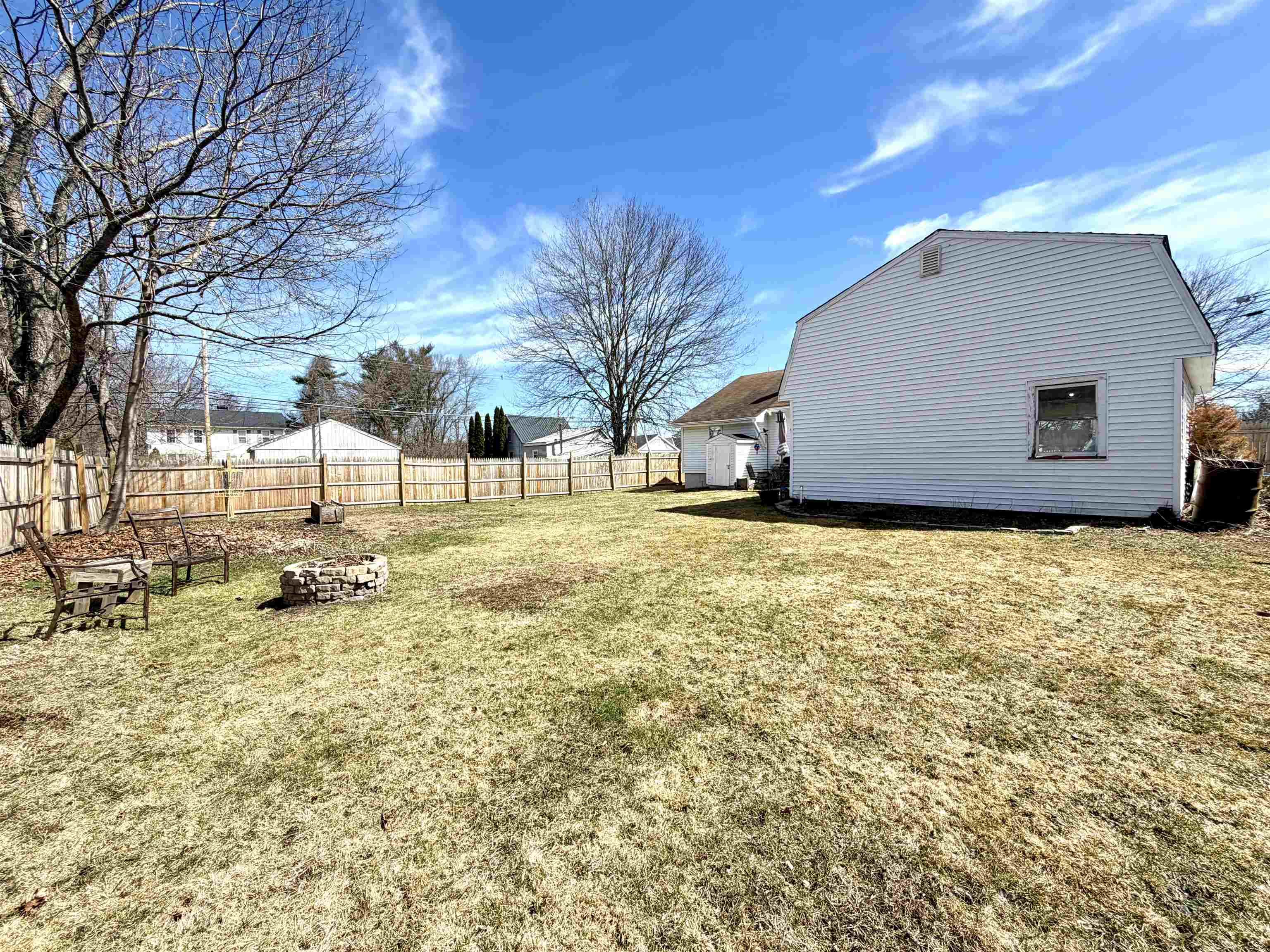 12 Lawn Avenue Rochester, NH 03867 - Photo 33 of 38