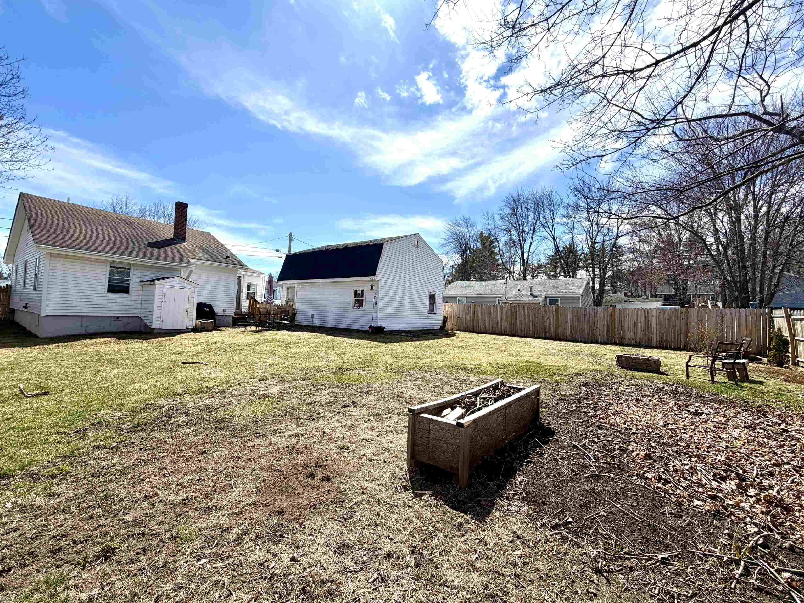 12 Lawn Avenue Rochester, NH 03867 - Photo 34 of 38