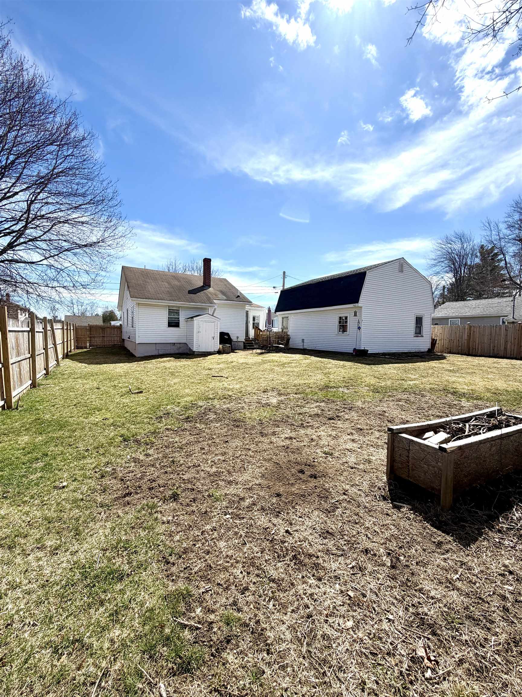 12 Lawn Avenue Rochester, NH 03867 - Photo 35 of 38