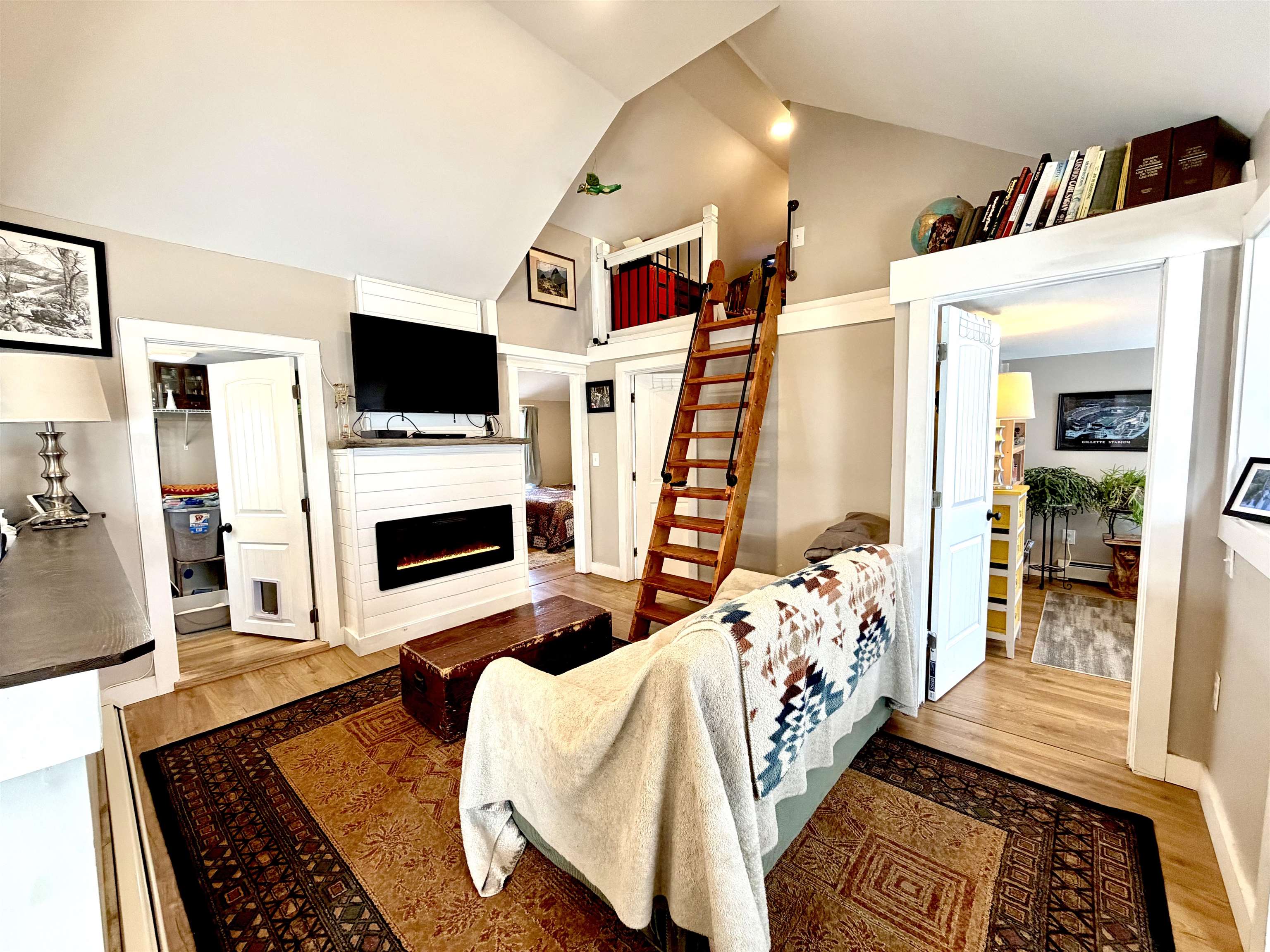 12 Lawn Avenue Rochester, NH 03867 - Photo 6 of 38