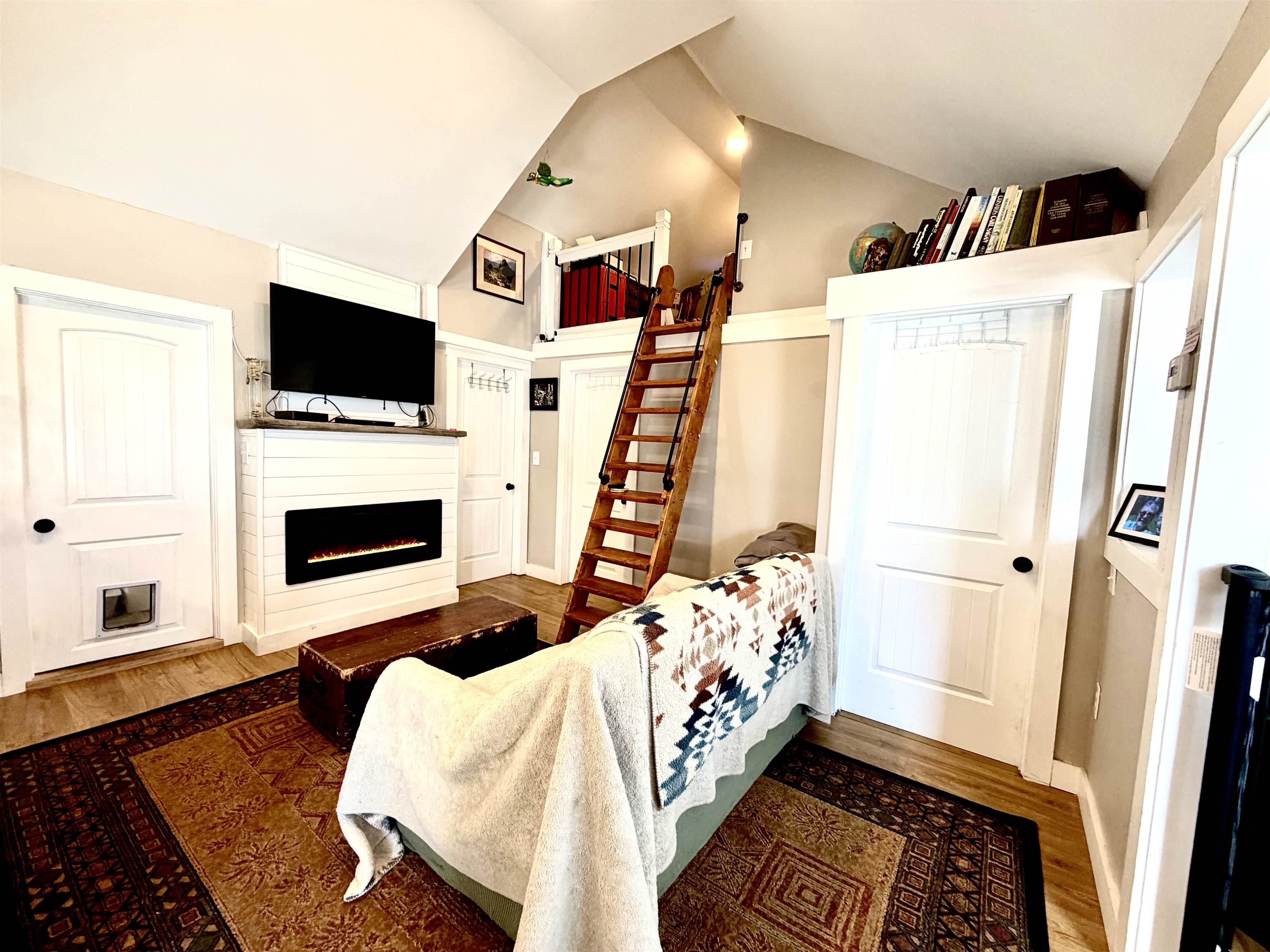 12 Lawn Avenue Rochester, NH 03867 - Photo 8 of 38