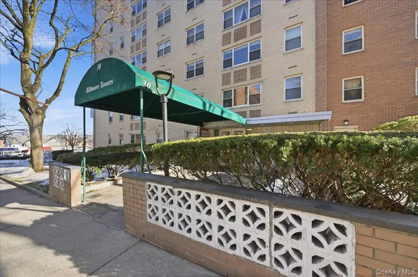 $3,250 | 30 Lake Street, Unit 1J, White Plains, NY 10603