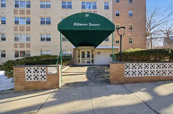 $3,250 | 30 Lake Street, Unit 1J, White Plains, NY 10603