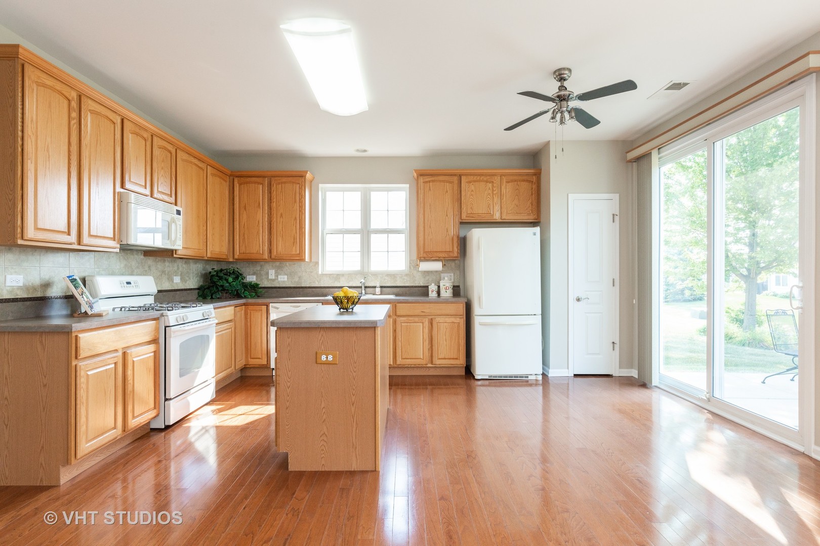 2811 Beacon Point Circle Elgin, IL 60124 - Photo 14 of 42