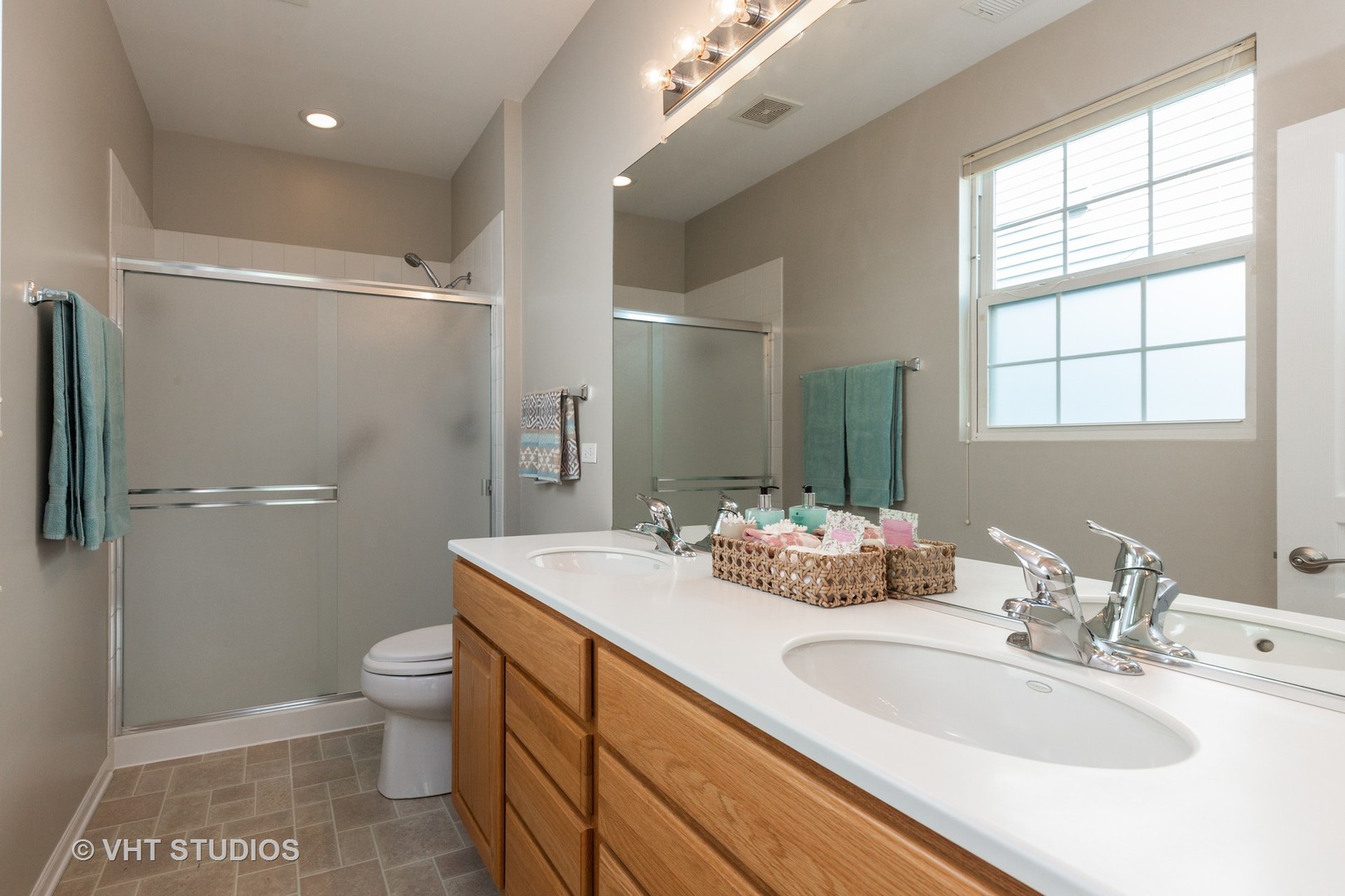2811 Beacon Point Circle Elgin, IL 60124 - Photo 20 of 42