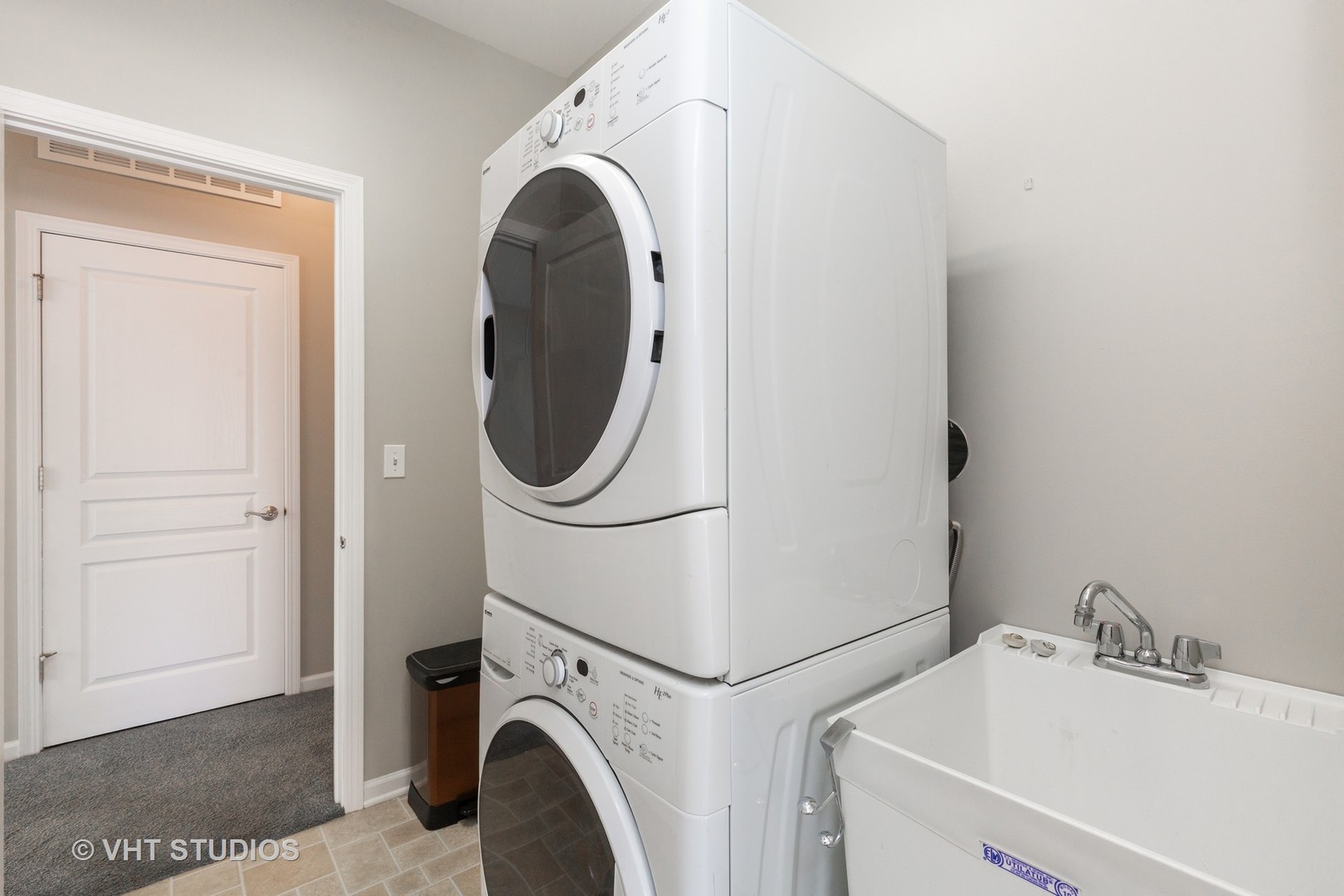 2811 Beacon Point Circle Elgin, IL 60124 - Photo 23 of 42