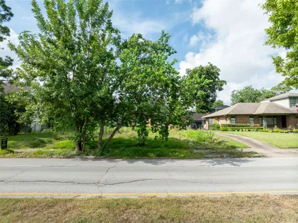 $369,000 | 3418 Southmore Boulevard, Houston, TX 77004