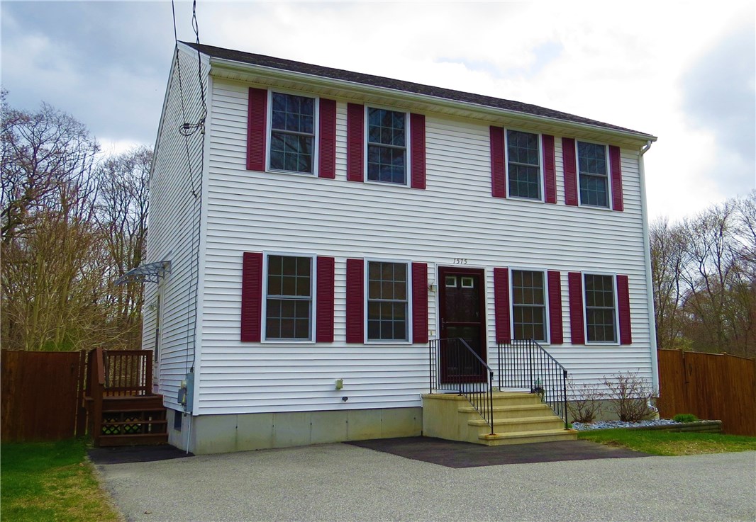 1575 Diamond Hill Road Cumberland, RI 02864 - Photo 2 of 21 Gallery Image 2