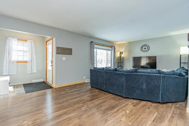 $199,000 | 619 2nd Street Northeast, Glenwood, MN 56334