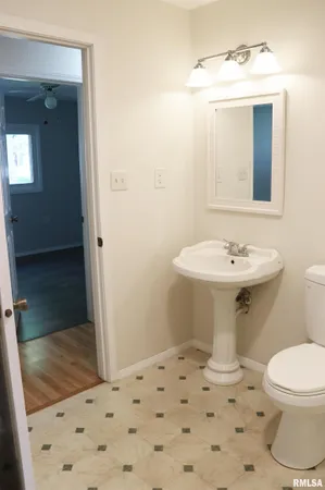 $169,900 | 204 Grant Road, Marquette Heights, IL 61554