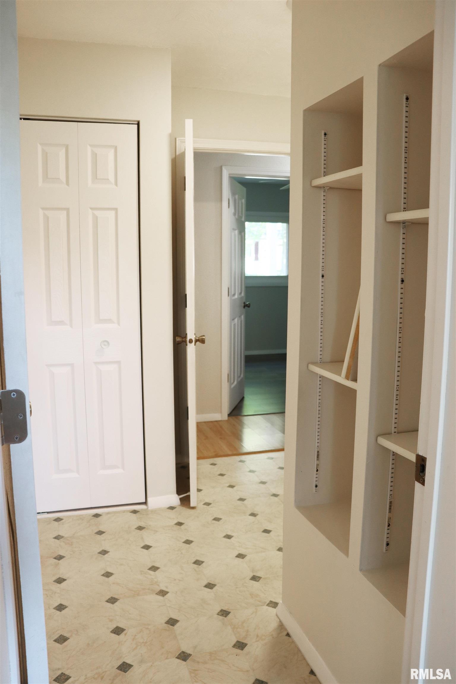 204 Grant Road Marquette Heights, IL 61554 - Photo 24 of 38