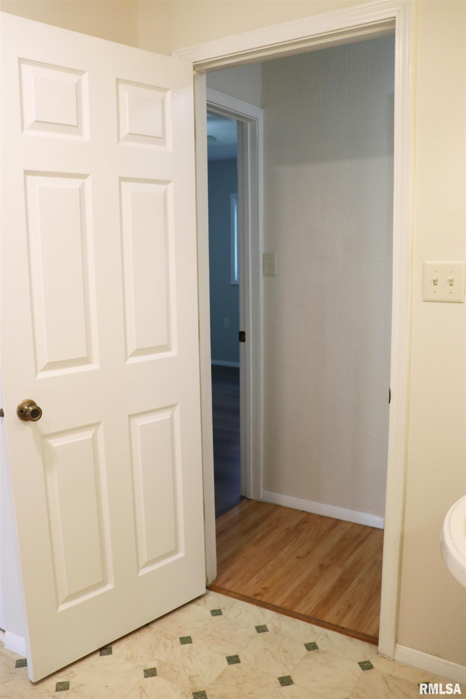 204 Grant Road Marquette Heights, IL 61554 - Photo 26 of 38