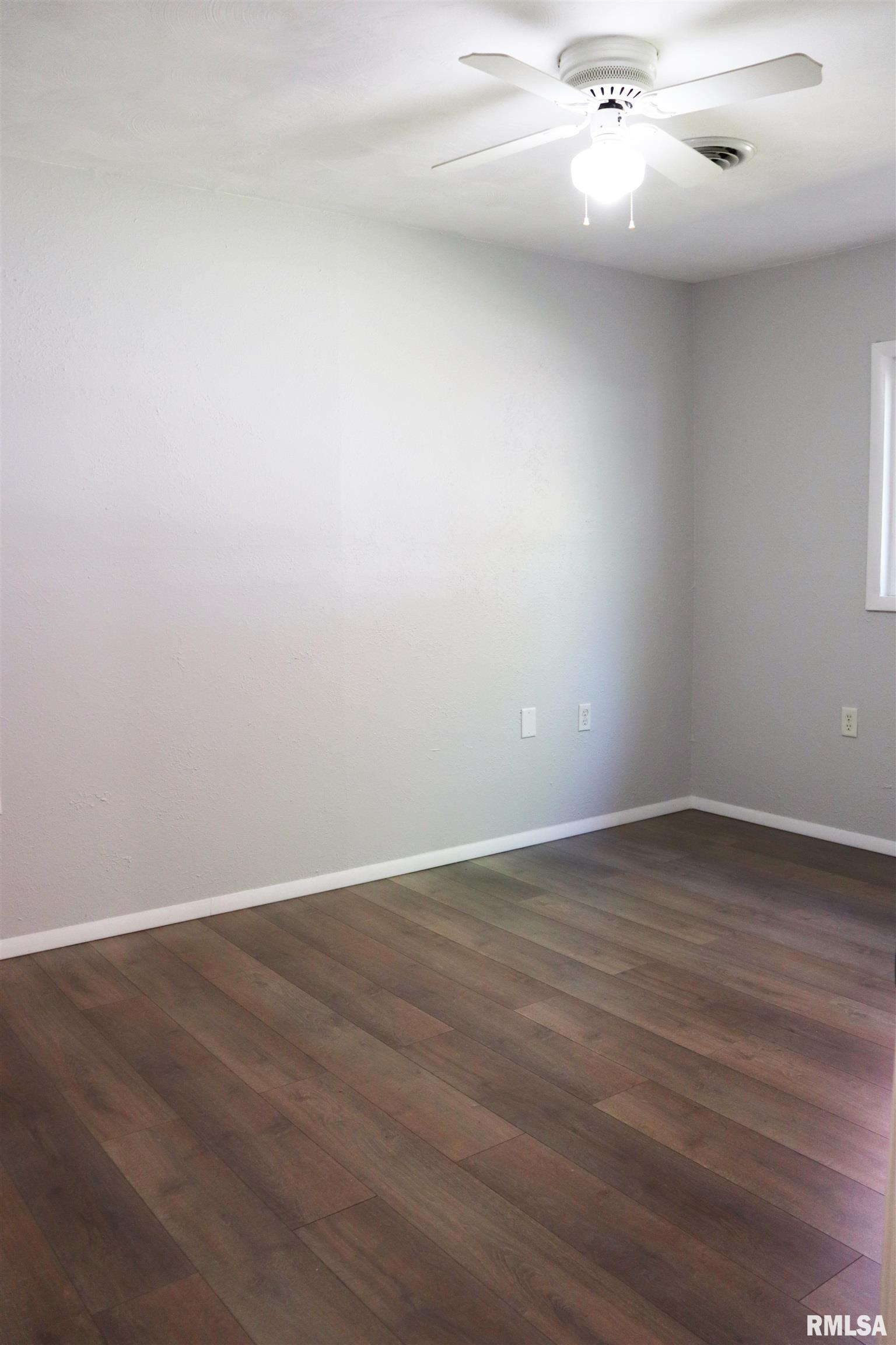 204 Grant Road Marquette Heights, IL 61554 - Photo 28 of 38