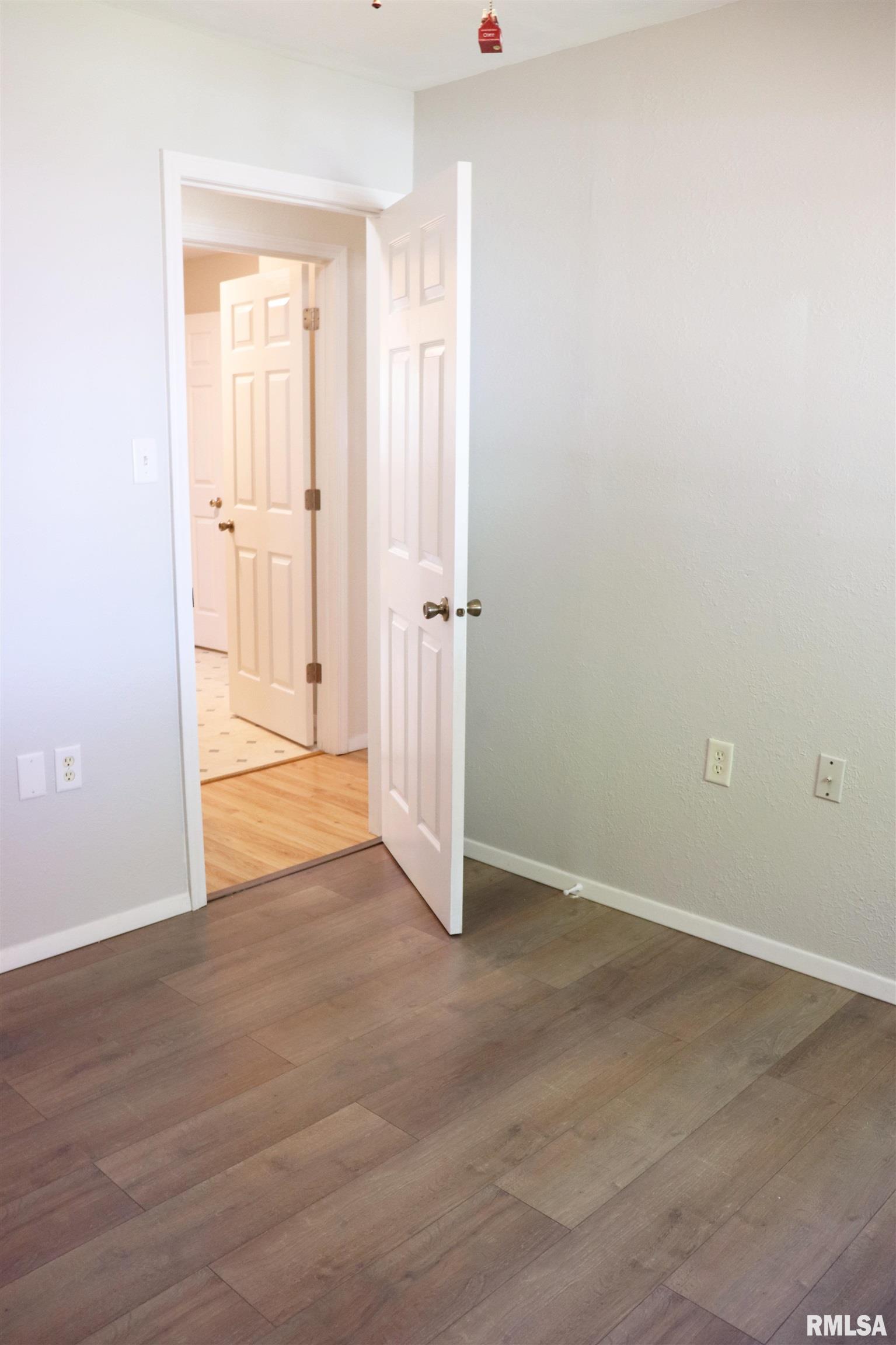 204 Grant Road Marquette Heights, IL 61554 - Photo 30 of 38