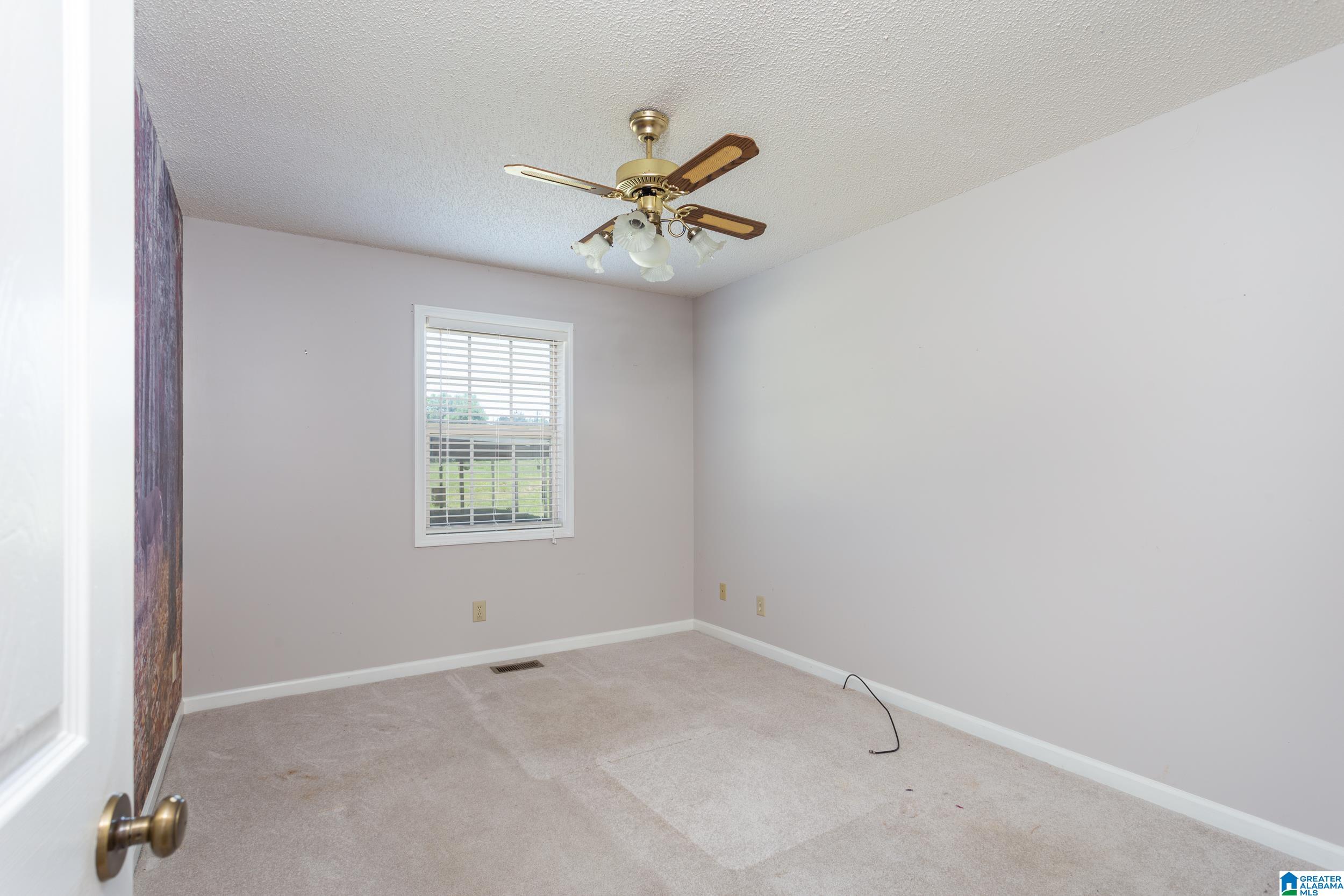 1045 Big Oak Road Ohatchee, AL 36271 - Photo 10 of 39