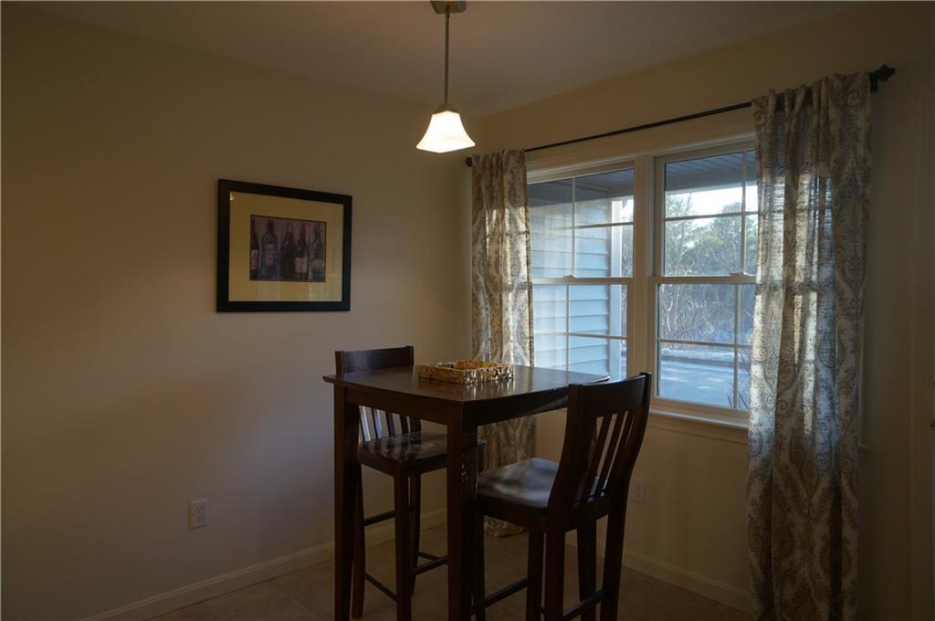 120 Starbird Road, Unit 11 Portland, ME 04102 - Photo 10 of 26 Cozy dining area in Kitchen