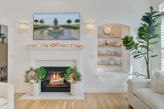 $1,550,000 | 704 Netherton Court, Daniel Island, SC 29492