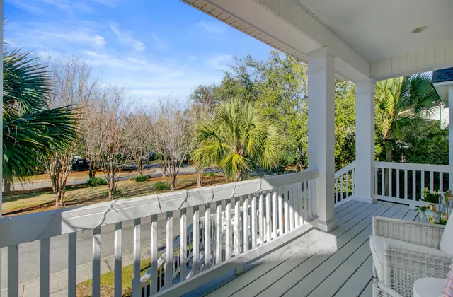 $1,550,000 | 704 Netherton Court, Daniel Island, SC 29492