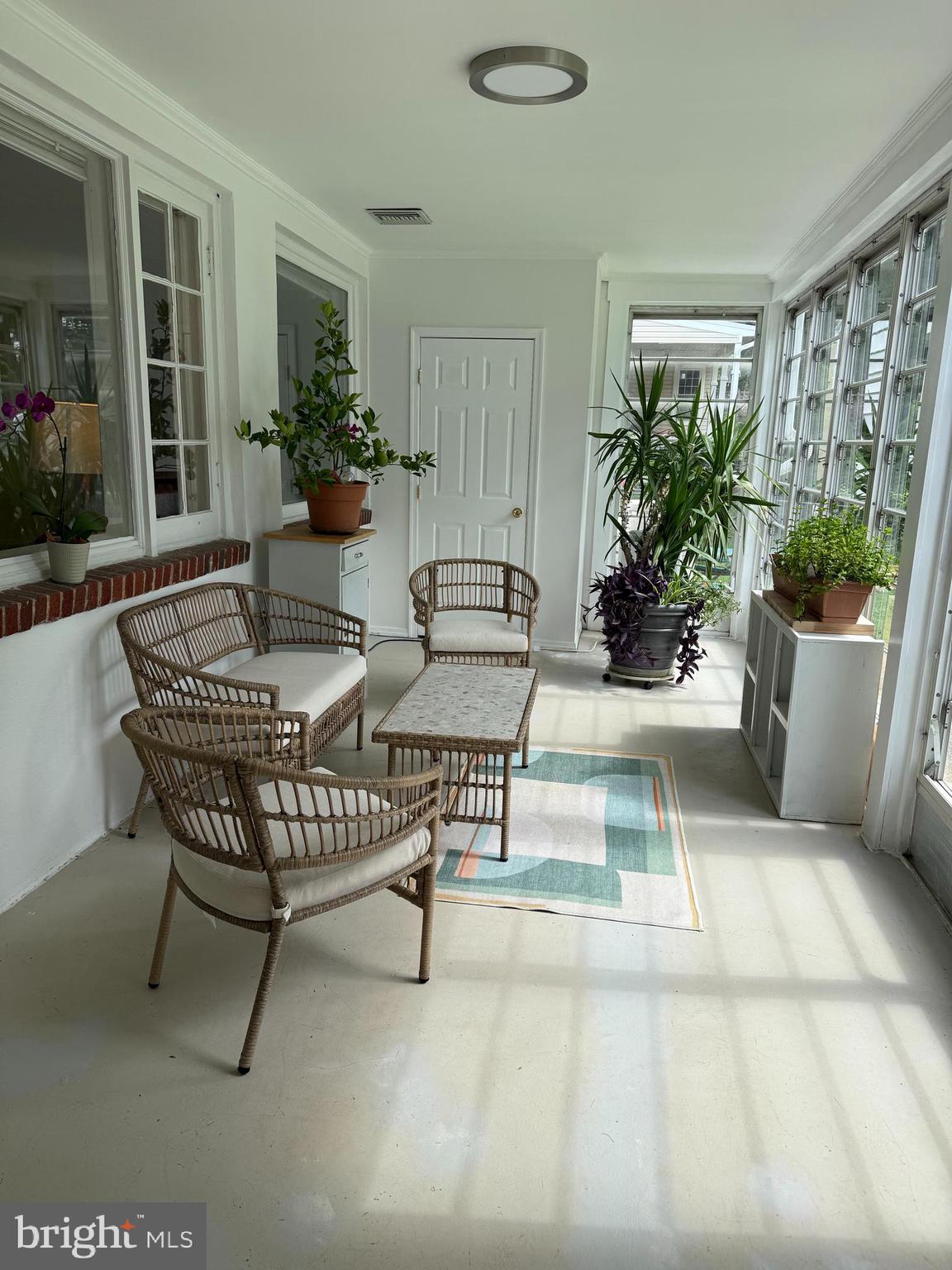 231 Gralan Road Catonsville, MD 21228 - Photo 15 of 37 a living room with furniture