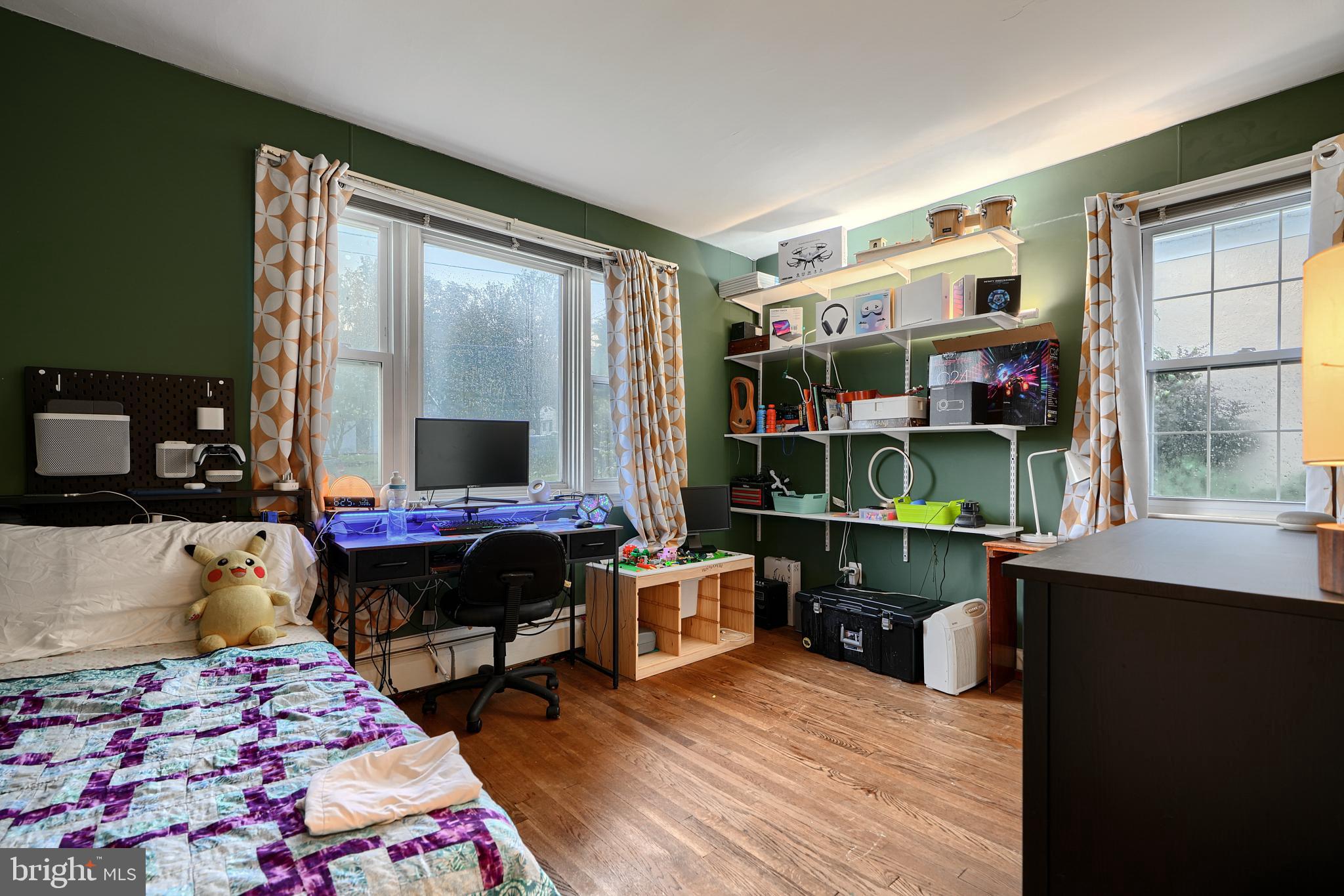 231 Gralan Road Catonsville, MD 21228 - Photo 26 of 37 a living room with furniture and a window